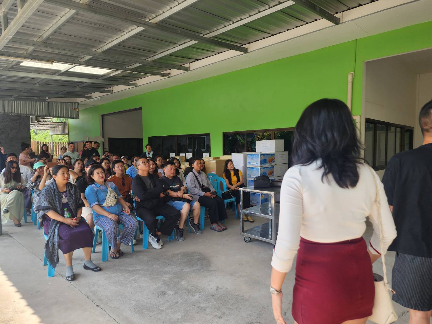 max-height: 80vh; object-fit: cover;